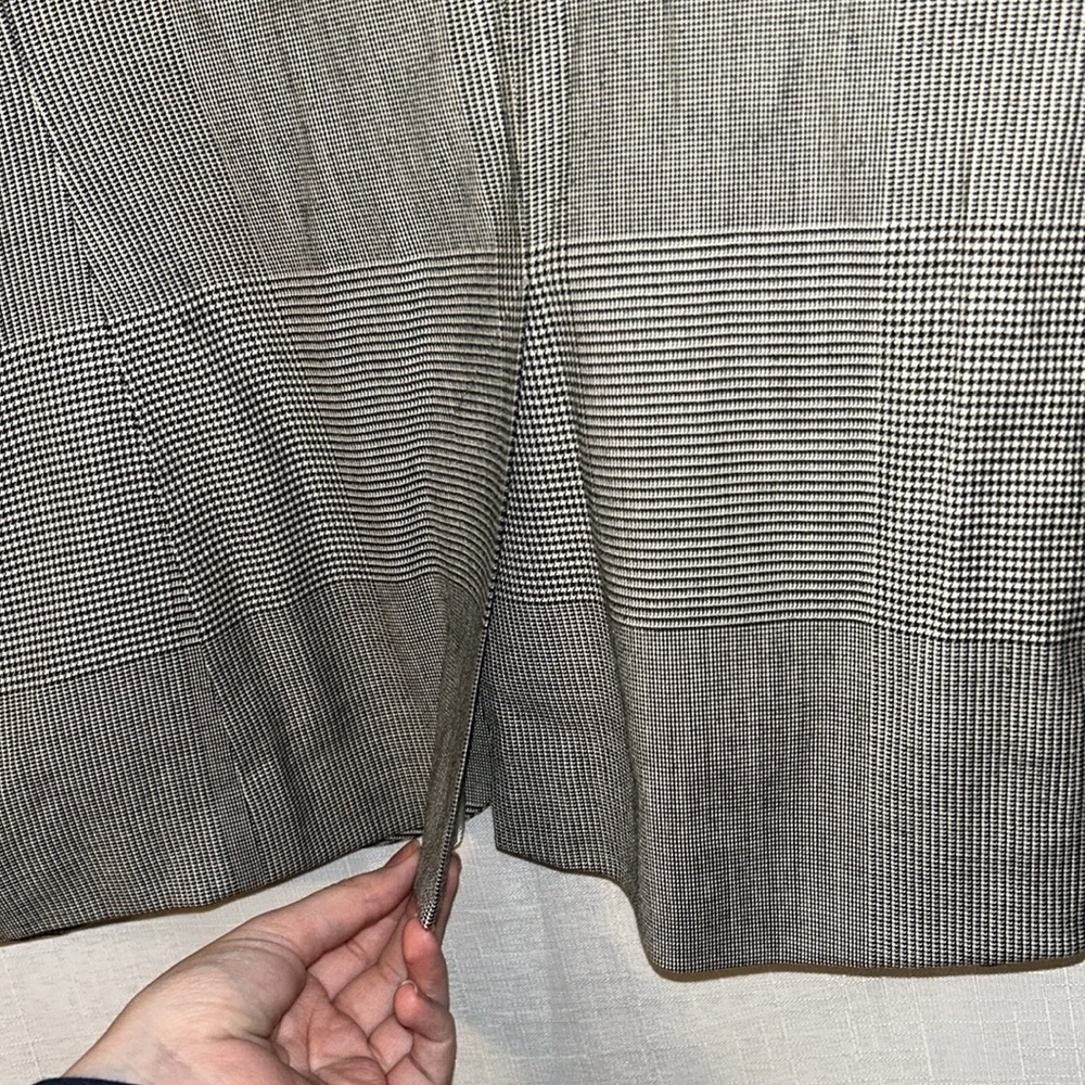 Escada Houndstooth Microprint Front Button Blazer… - image 6